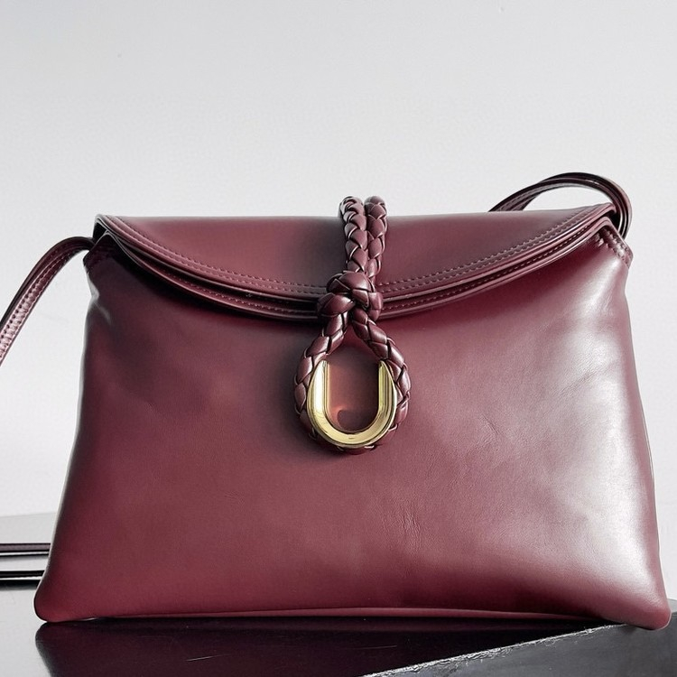 보테가 베네타 리베르타 미디엄 레드